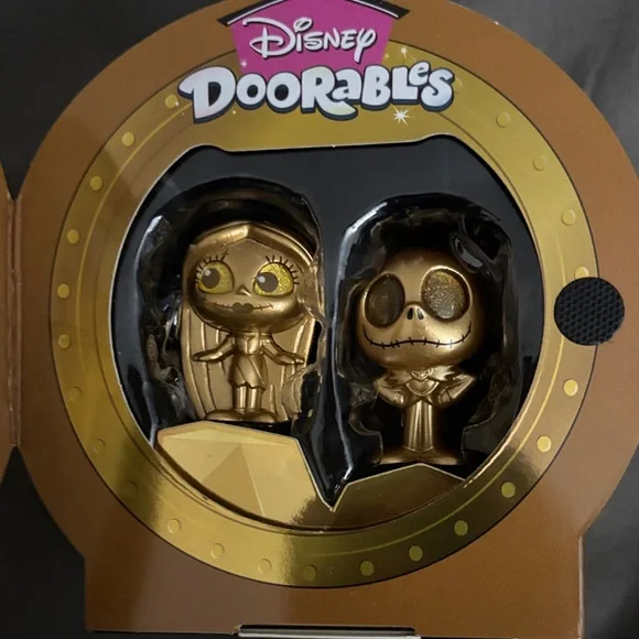 SOLD - Disney Doorables Gold Peek: Jack & Sally - Ultra Rare - NIB - Picture 3 of 5